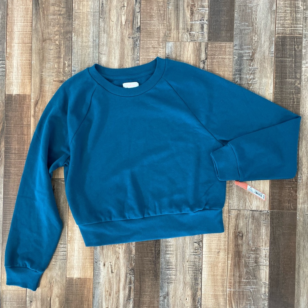 Colsie 🎯 women’s teal crewneck, size medium